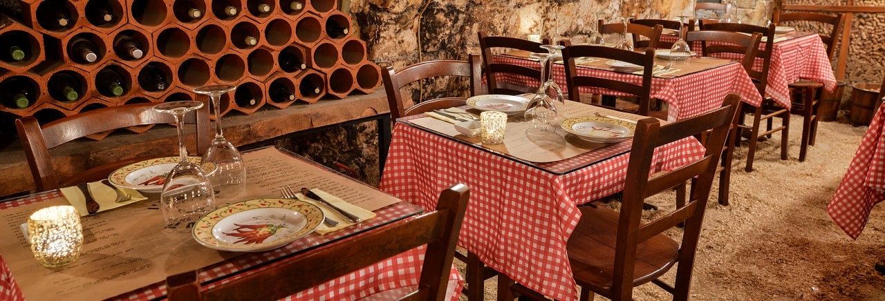 מרתף היין העתיק מסעדת קונספט בזכרון יעקב