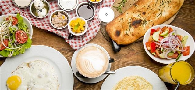 דניה קפה בכיכר בירושלים