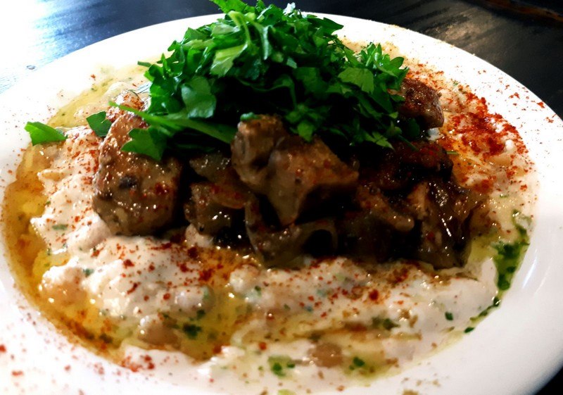 תמונה שצולמה בחומוס אליהו - 1 חומוס ברמז