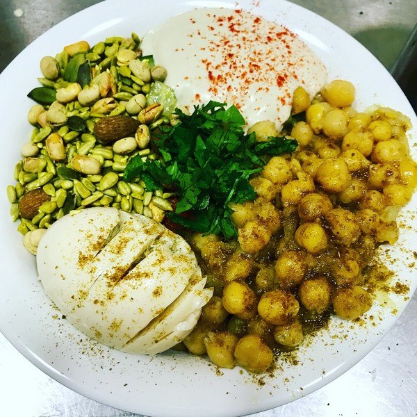 תמונה שצולמה בחומוס אליהו - 3 תמונה של חומוס אליהו - 3