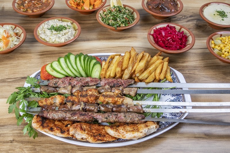 שיפודים על האש שיפודים על האש