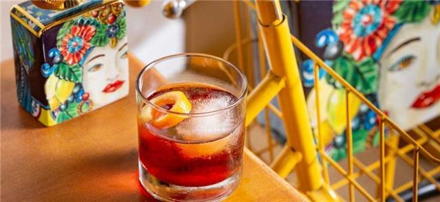 סרפינה בתל אביב