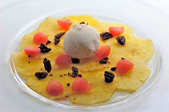 לארא. צילום: סטודיו דרור כץ