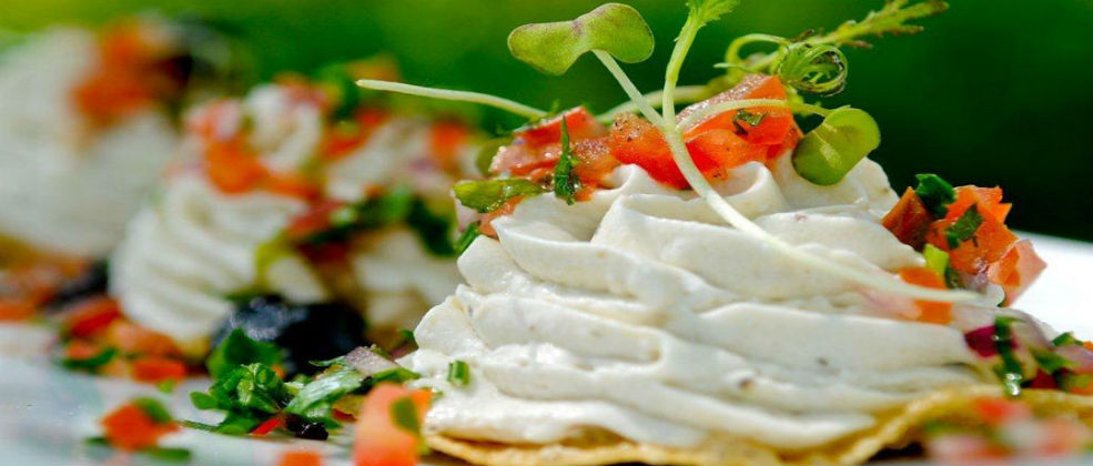 אני חוזר הביתה: ארוחה במסעדת בנחלה