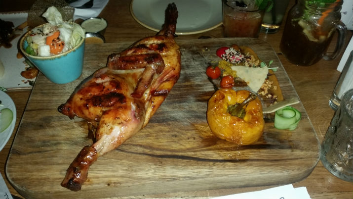 חצי עוף מהמעשנה. BP חצי עוף מהמעשנה. BP