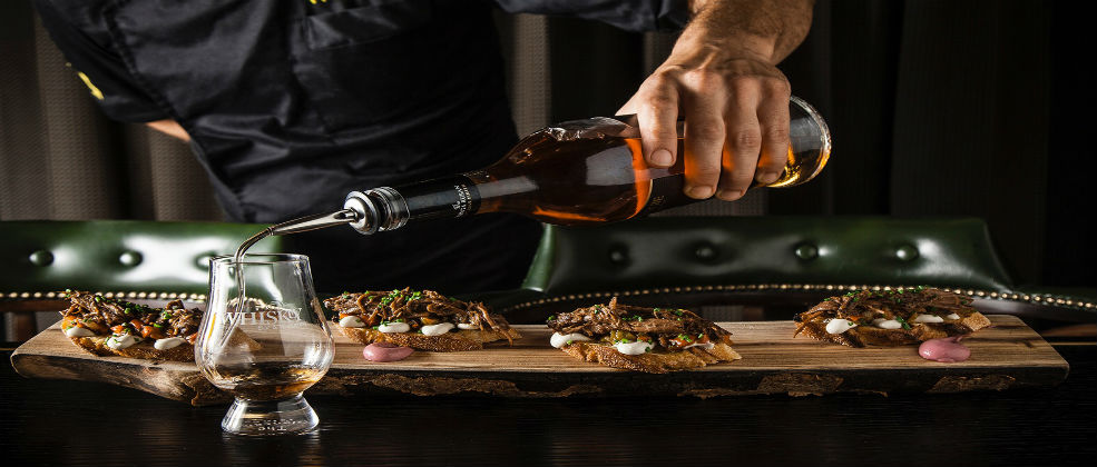 קישור לכתבה בשם וויסקי בר ומוזיאון במתחם שרונה וויסקי בר ומוזיאון במתחם שרונה