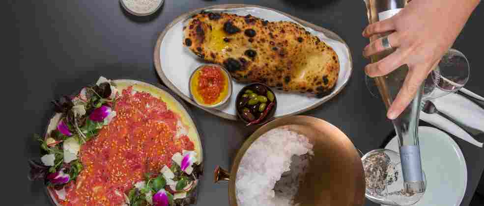 שולחן במסעדת פארו החדשה (צילום: באדיבות המקום)