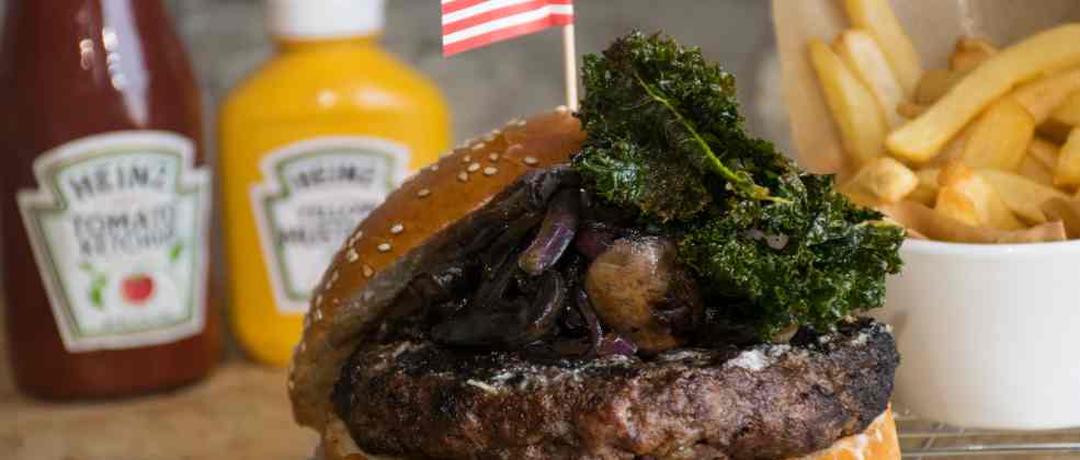 המבורגר במסעדת סאנסט (צילום: באדיבות המקום) המבורגר במסעדת סאנסט (צילום: באדיבות המקום)