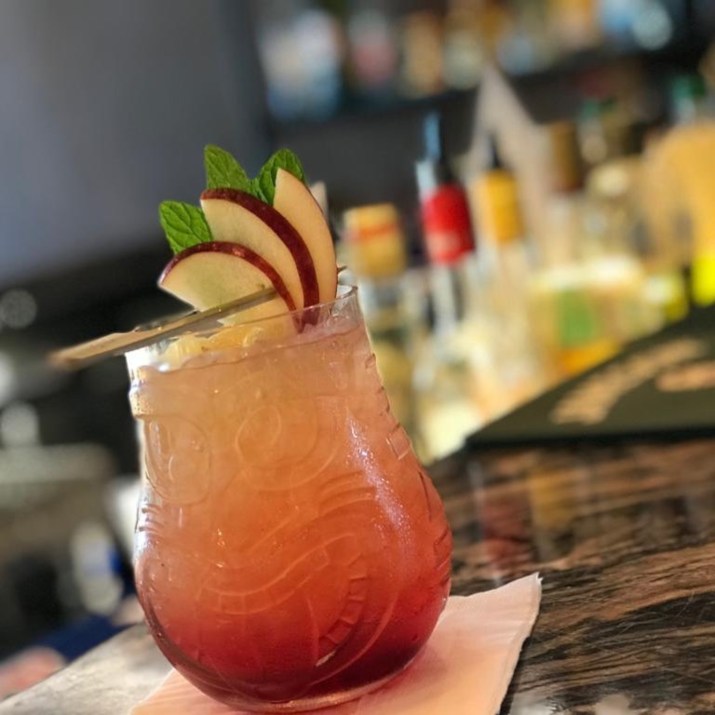 קוקטייל במד קיטשן בר נהירה (צילום: באידבות המקום)