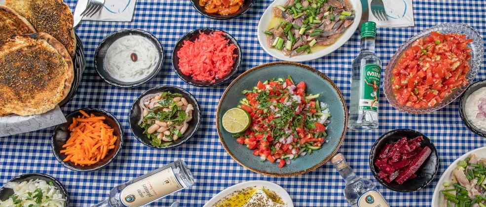 שולחן בשבתאי היפה, יפו (צילום: באדיבות המקום)