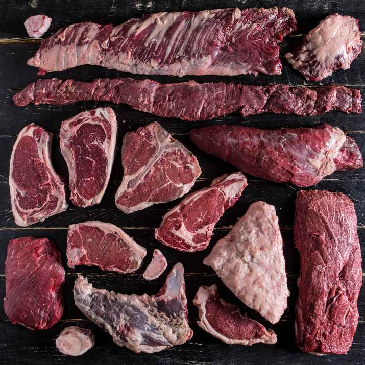 טרי ואיכותי עד הבית. בשר של מושבוצ, רמות (צילום: אסף רונן) טרי ואיכותי עד הבית. בשר של מושבוצ, רמות (צילום: אסף רונן)