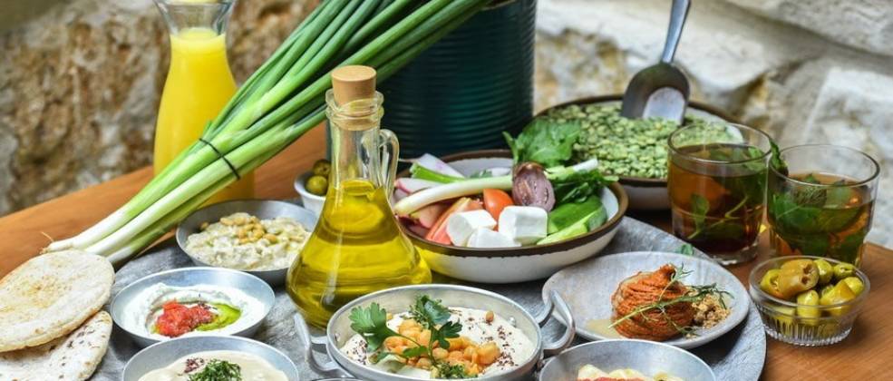 קישור לכתבה בשם מבוקר עד ערב: סיור קולינרי בחיפה מבוקר עד ערב: סיור קולינרי בחיפה