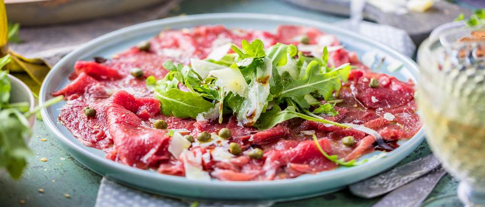 נעים להכיר: האנשים שהונצחו במנות מפורסמות 