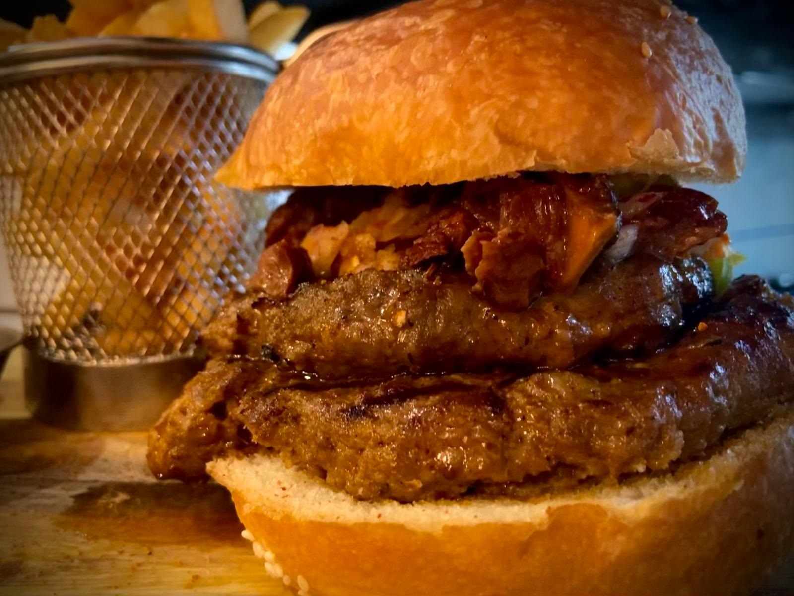 המבורגר של של Roza (צילום: רוניה אפשטיין)