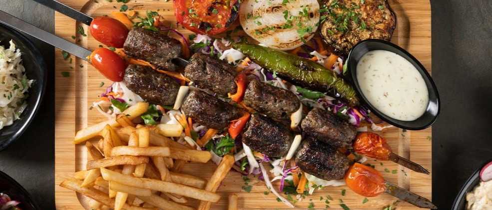 קישור לכתבה בשם פותחים שולחן: שיפודיות פתוחות בשבת פותחים שולחן: שיפודיות פתוחות בשבת