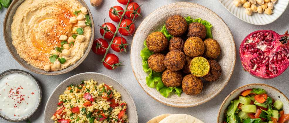 המנות הכי ישראליות של 2024 - איפה הכי שווה לאכול?