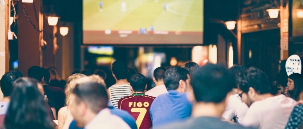 כדורגל אוכלים 90 דקות