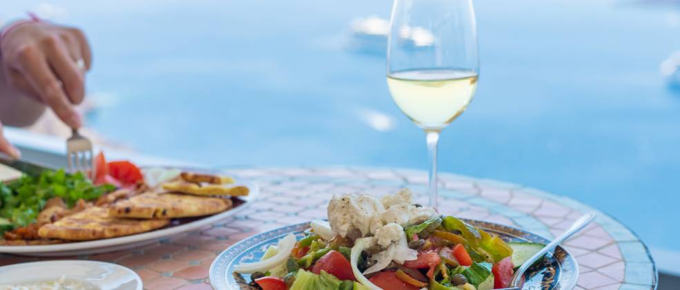 ארוחה עם נוף לים: המסעדות הכי שוות על חוף הרצליה