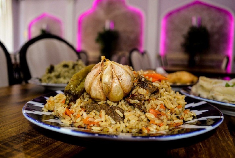 ראיחונה- בית האוכל הבוכריאשדוד