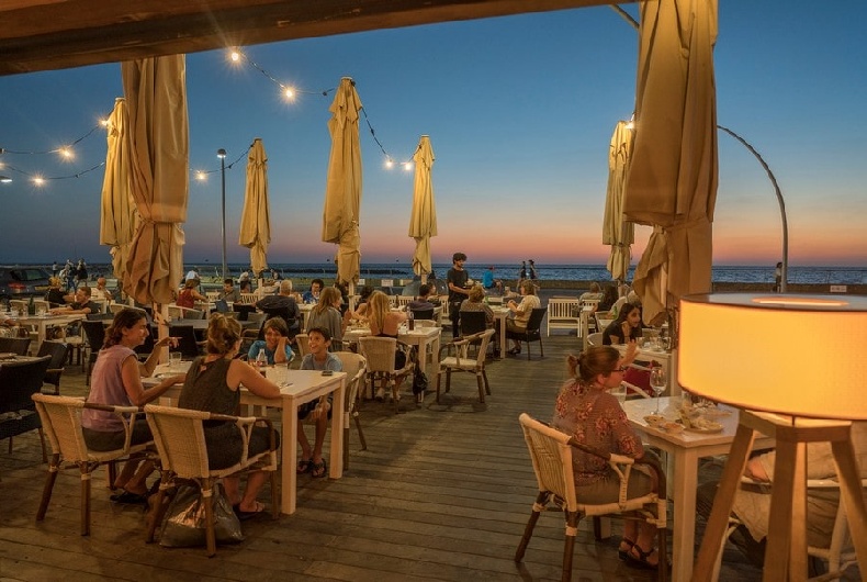 יוליהתל אביב